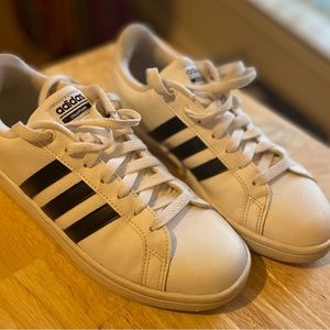 Adidas Cloud Foam Comfort Sneakers